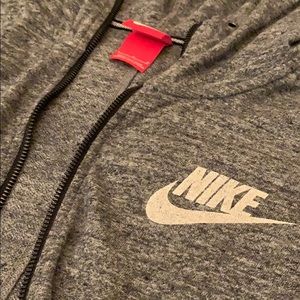 Lightweight classic Nike zip-up hoodie